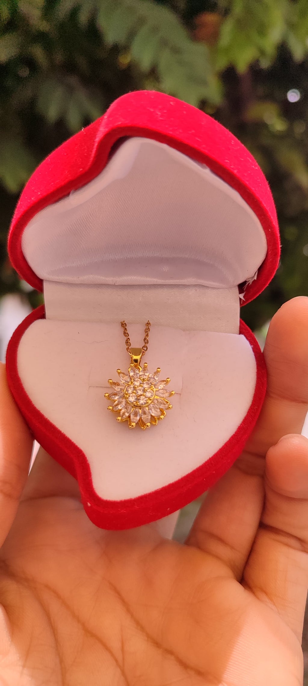 Collar Girasol Giratorio Caja Lujo